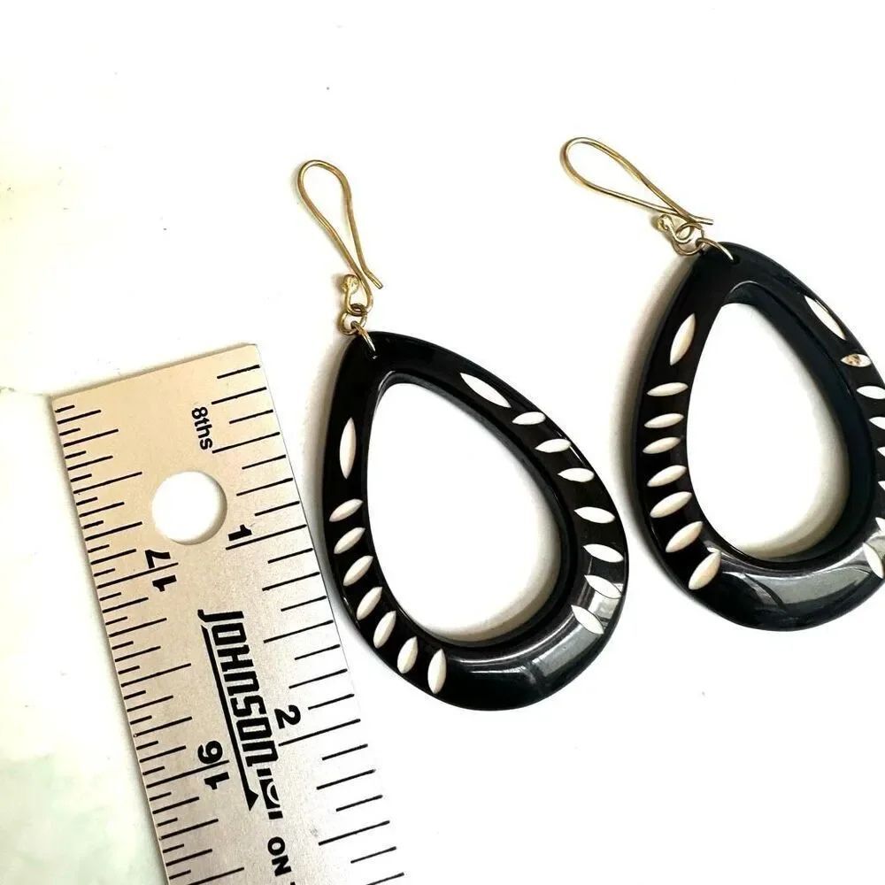 Boho Hand-Carved Horn & Bone Inlay Teardrop Earrings - Picture 4 of 6